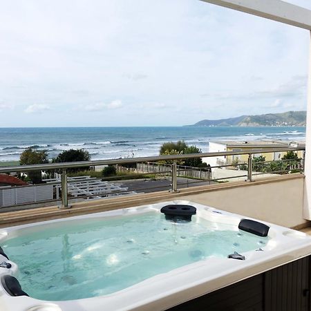 Hotel E Residence Il Faro אצ'יארולי מראה חיצוני תמונה